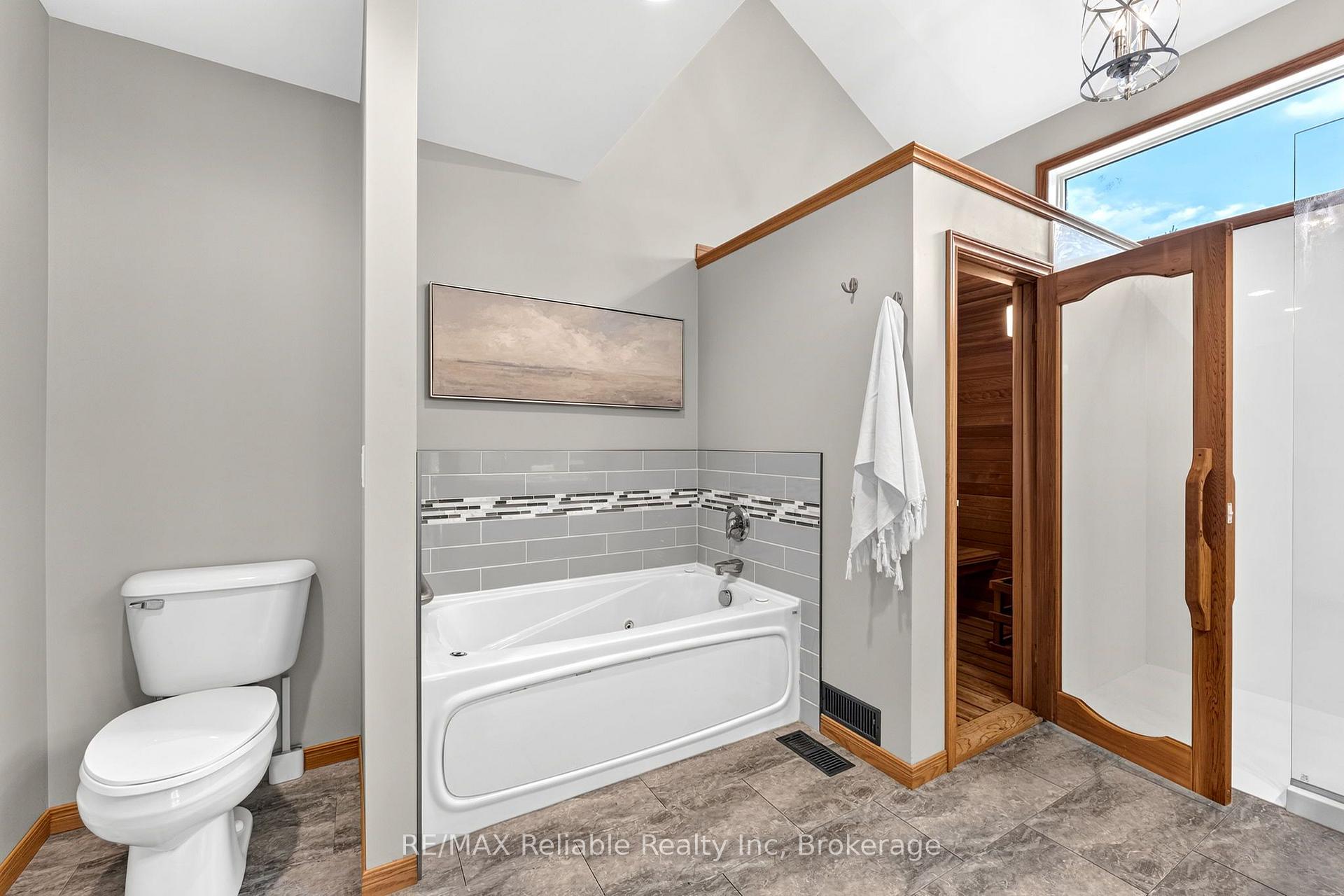 Photo 23 of 113 Tuyll Street, Bluewater, Bayfield — HOMEH
