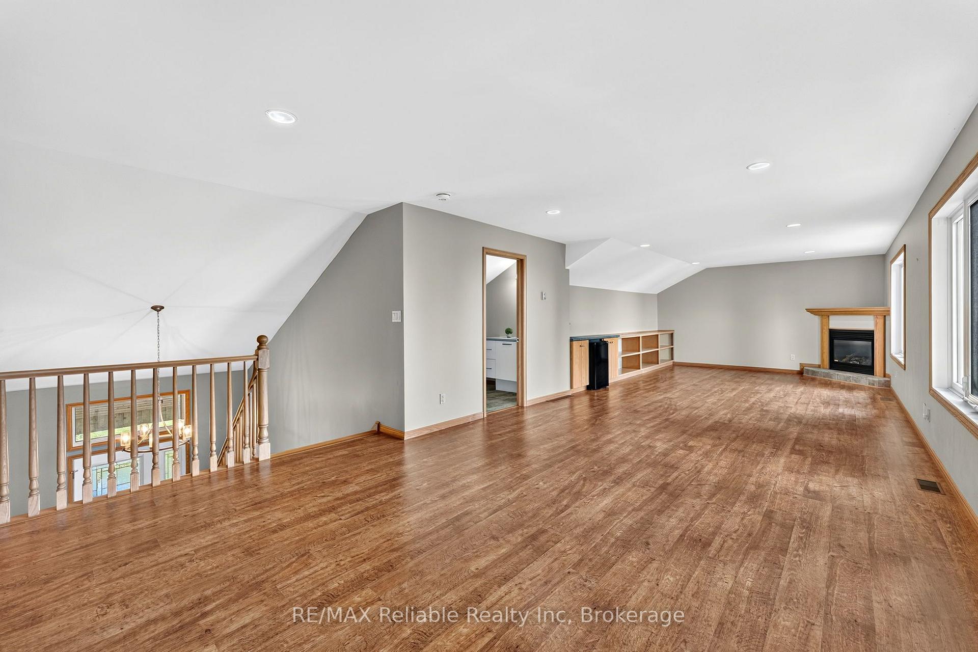 Photo 31 of 113 Tuyll Street, Bluewater, Bayfield — HOMEH