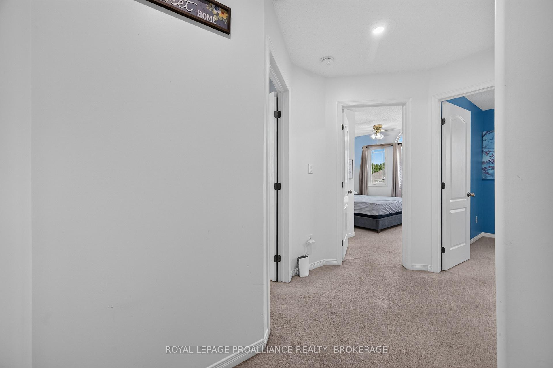 Photo 18 of 445 Maureen Street, Kingston, Kingston East (Incl Barret Crt) — HOMEH