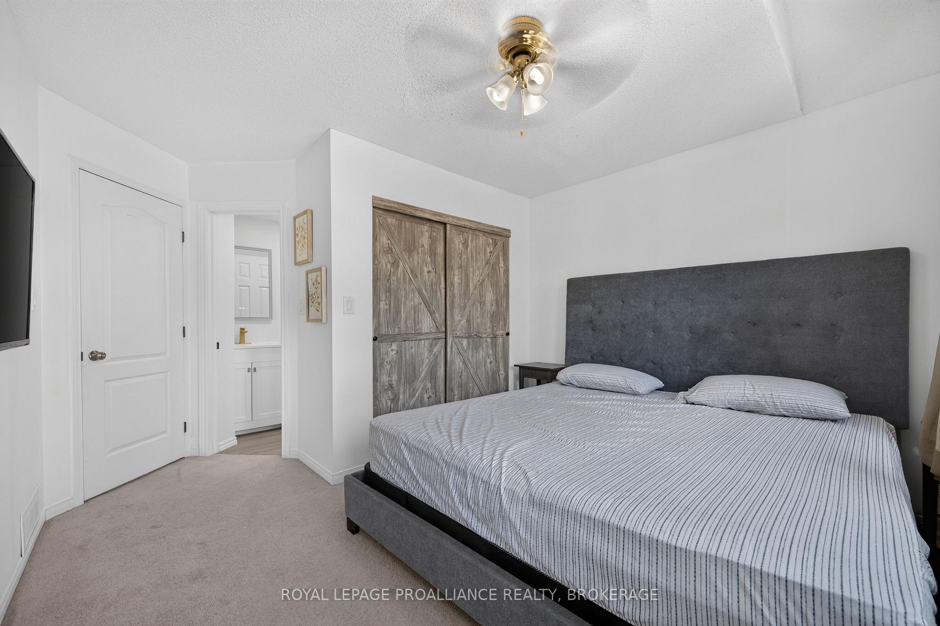 Photo 25 of 445 Maureen Street, Kingston, Kingston East (Incl Barret Crt) — HOMEH