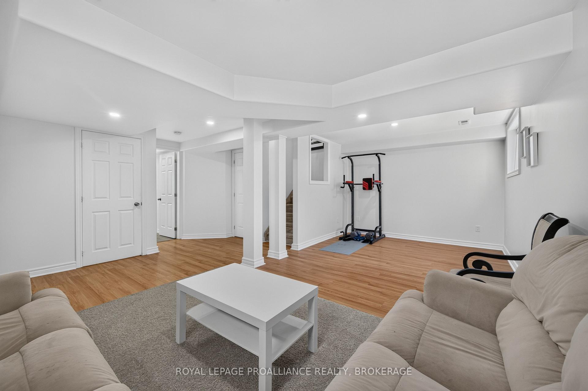 Photo 30 of 445 Maureen Street, Kingston, Kingston East (Incl Barret Crt) — HOMEH