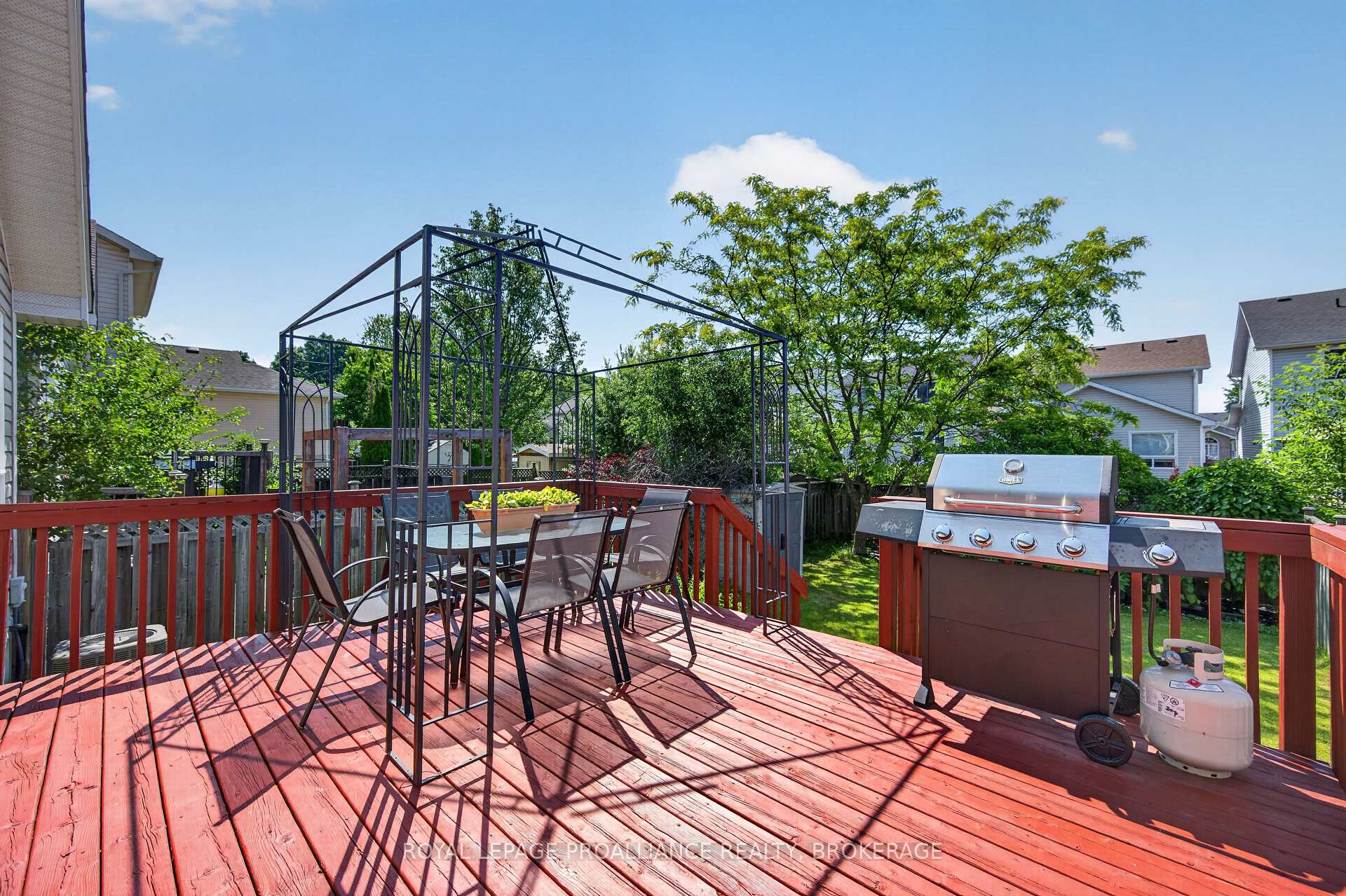 Photo 35 of 445 Maureen Street, Kingston, Kingston East (Incl Barret Crt) — HOMEH