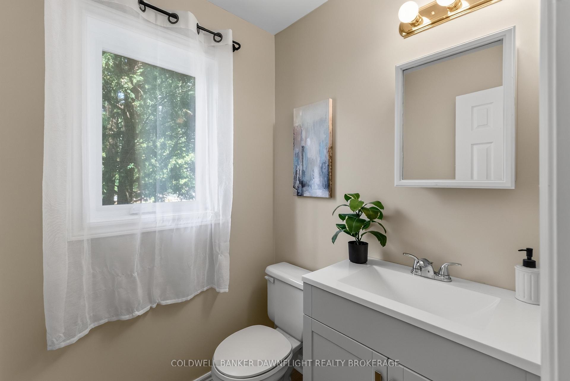 Photo 21 of 14 Gregus Court, South Huron, Exeter — HOMEH