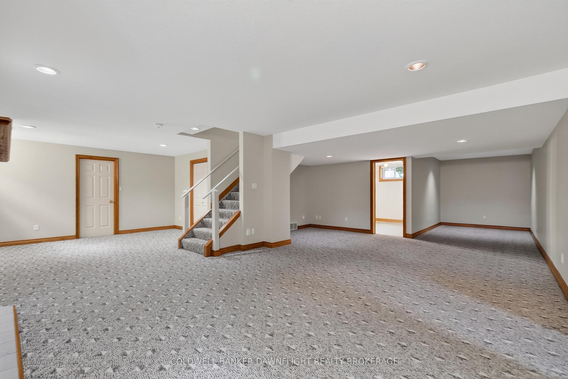 Photo 23 of 14 Gregus Court, South Huron, Exeter — HOMEH