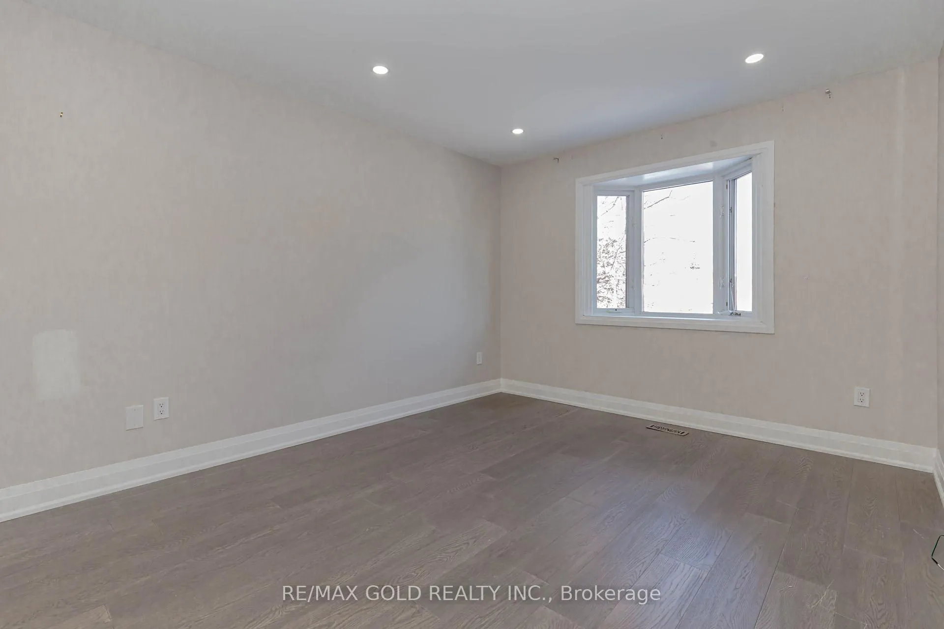 Photo 19 of 63 Floribunda Crescent, Brampton, Bramalea West Industrial — HOMEH