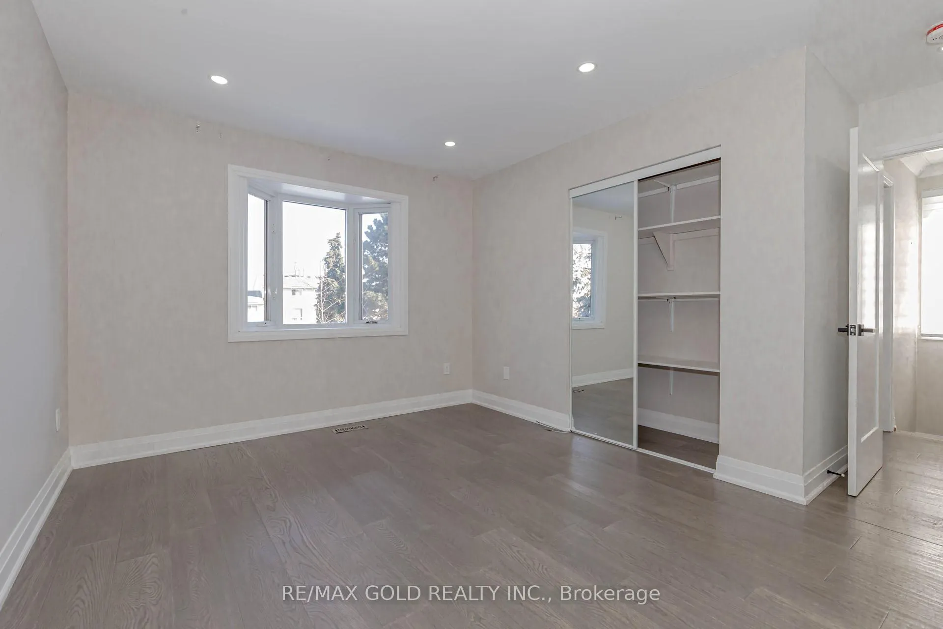 Photo 20 of 63 Floribunda Crescent, Brampton, Bramalea West Industrial — HOMEH