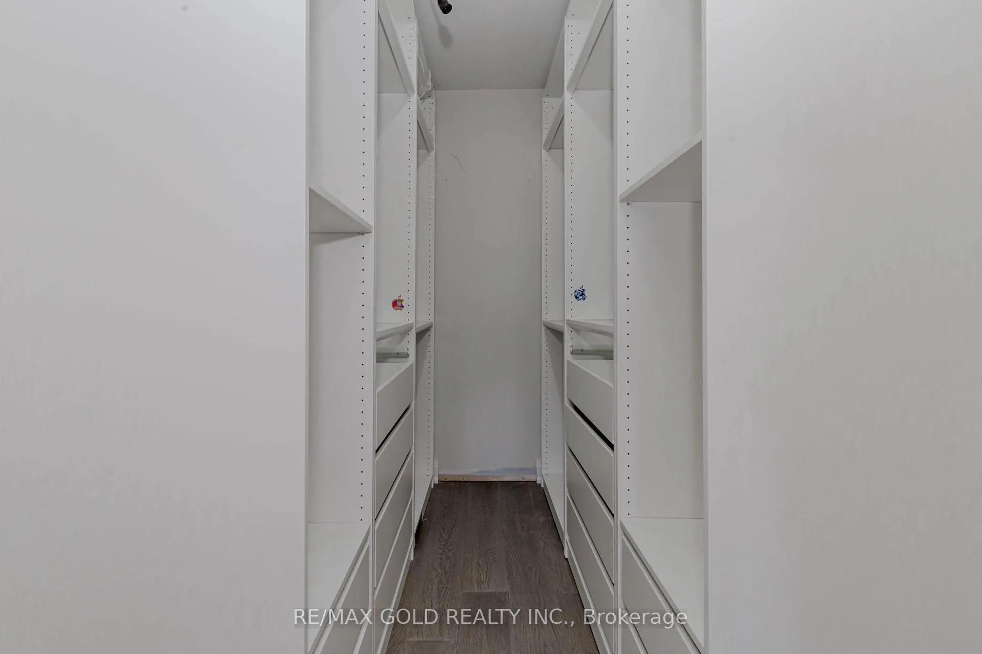 Photo 23 of 63 Floribunda Crescent, Brampton, Bramalea West Industrial — HOMEH