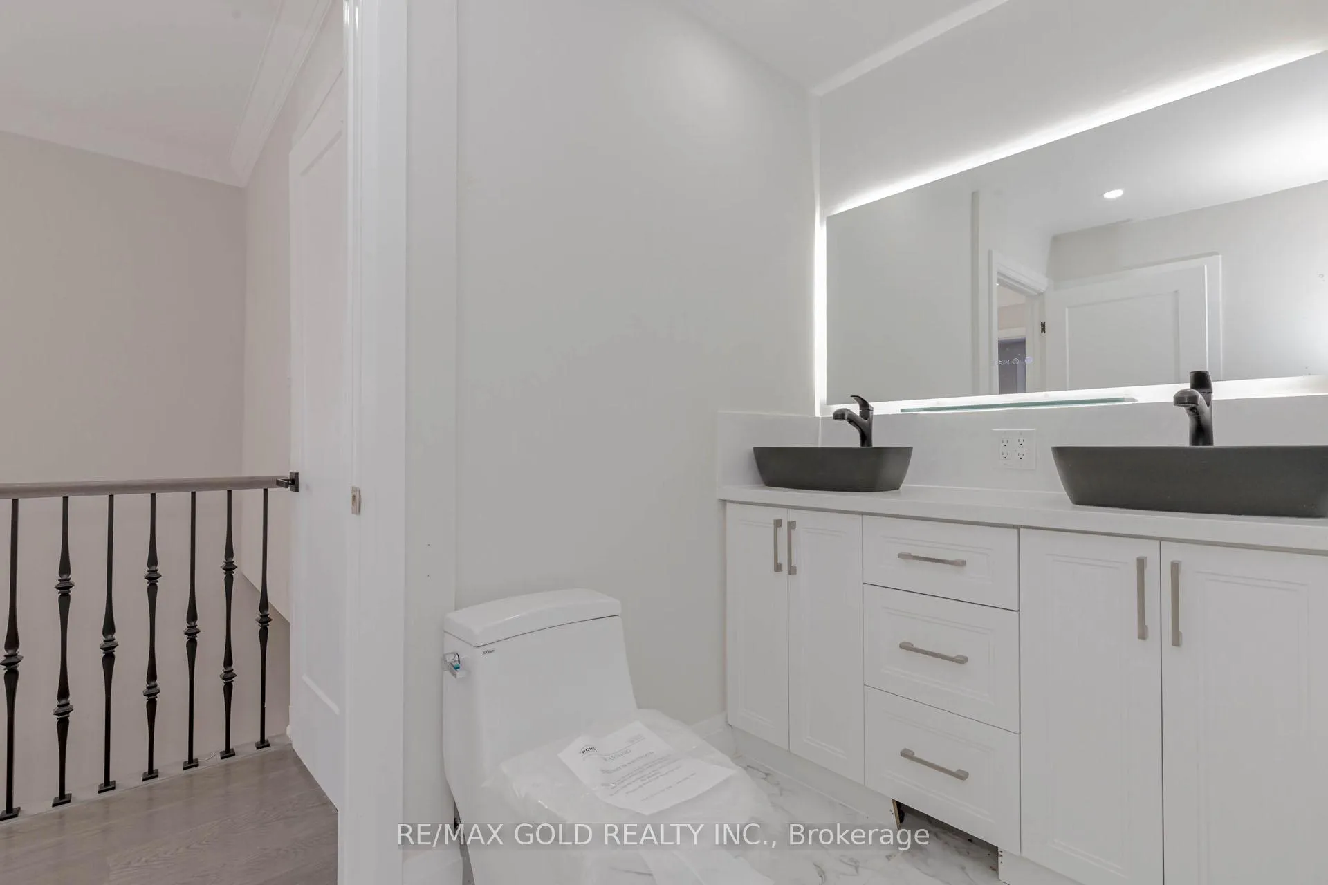 Photo 24 of 63 Floribunda Crescent, Brampton, Bramalea West Industrial — HOMEH