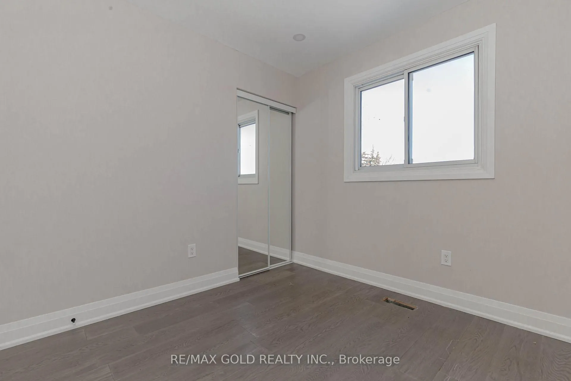 Photo 26 of 63 Floribunda Crescent, Brampton, Bramalea West Industrial — HOMEH