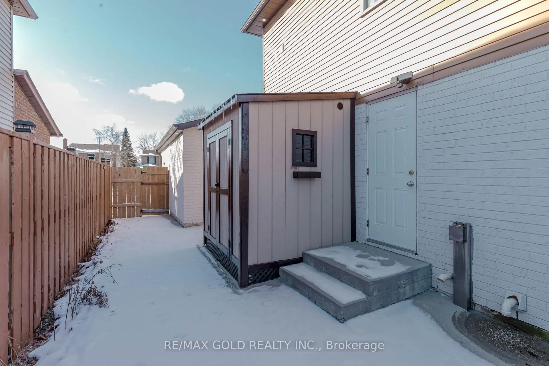 Photo 29 of 63 Floribunda Crescent, Brampton, Bramalea West Industrial — HOMEH