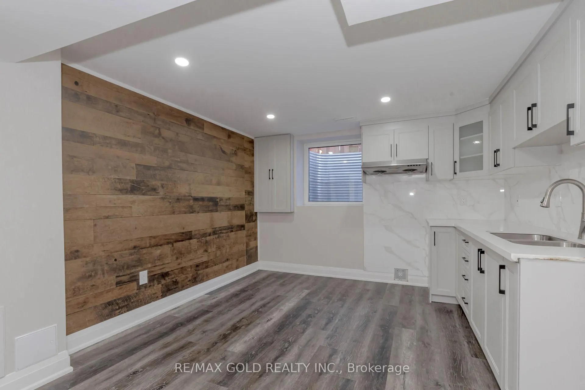 Photo 35 of 63 Floribunda Crescent, Brampton, Bramalea West Industrial — HOMEH