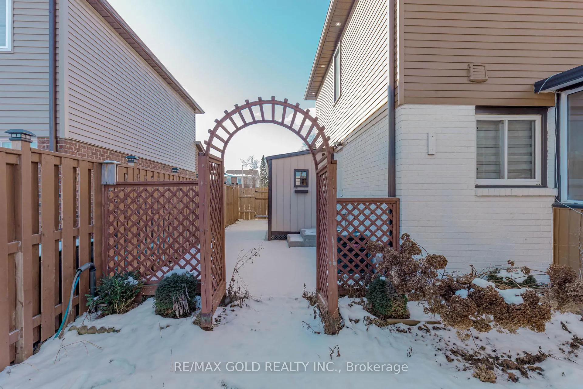 Photo 45 of 63 Floribunda Crescent, Brampton, Bramalea West Industrial — HOMEH