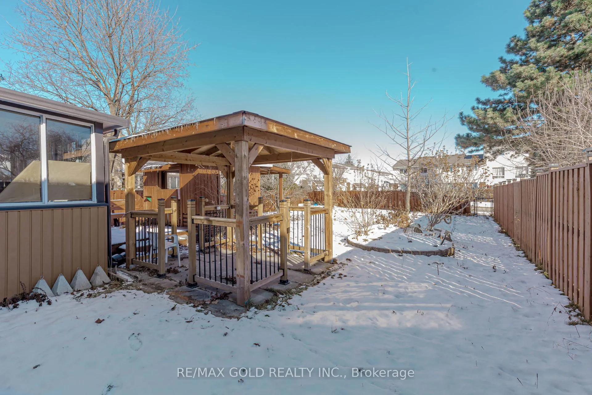 Photo 46 of 63 Floribunda Crescent, Brampton, Bramalea West Industrial — HOMEH