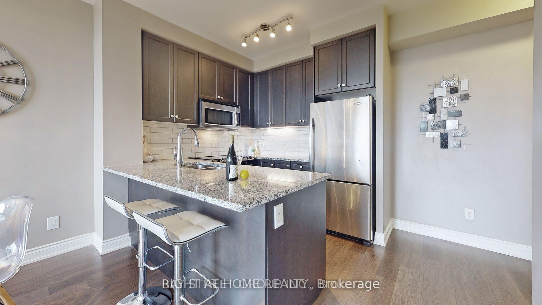 Photo 6 of Unit 512, 9245 Jane Street, Vaughan, Maple — HOMEH