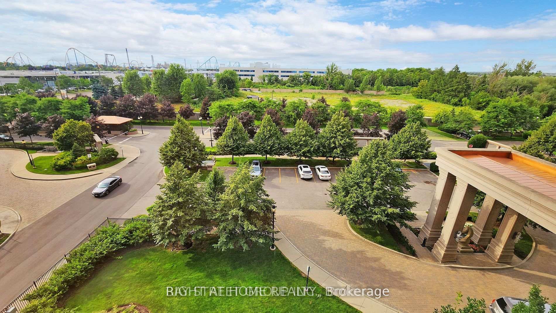 Photo 14 of Unit 512, 9245 Jane Street, Vaughan, Maple — HOMEH