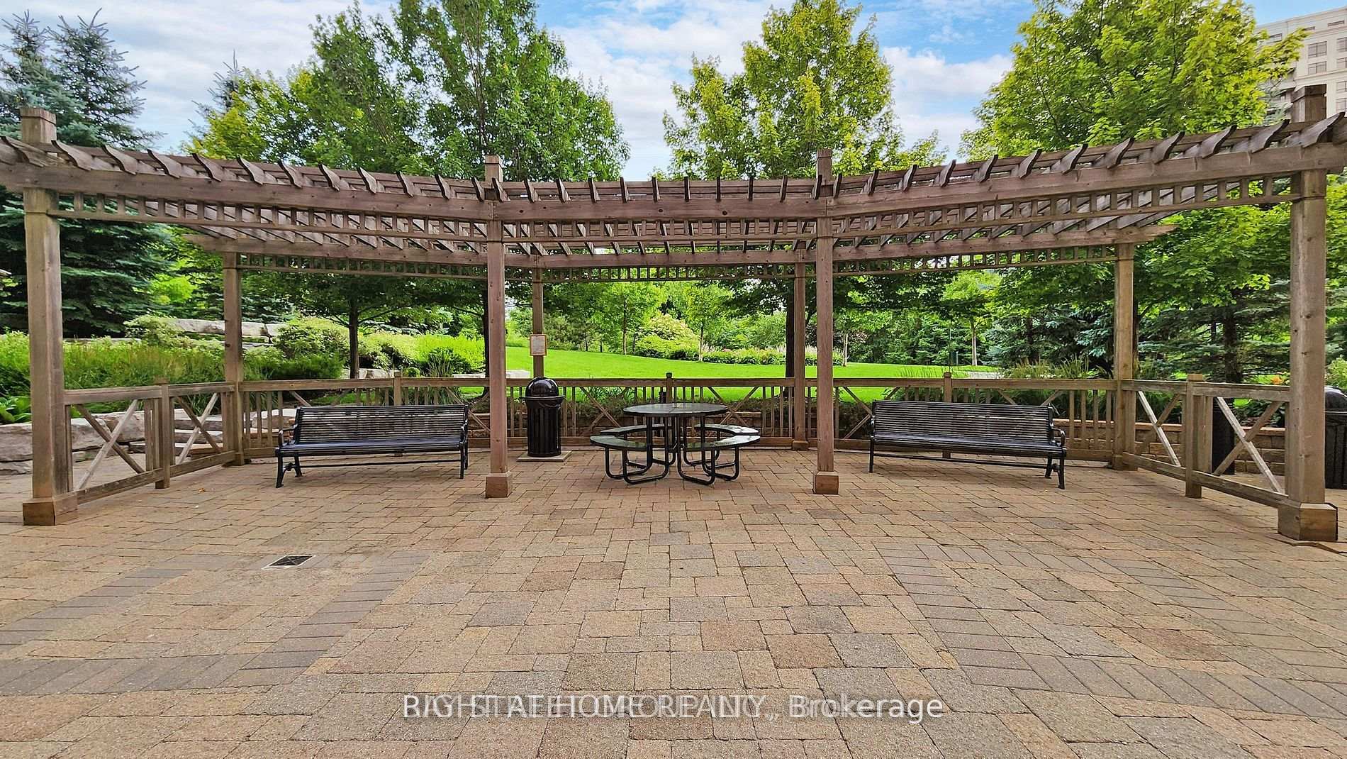 Photo 20 of Unit 512, 9245 Jane Street, Vaughan, Maple — HOMEH