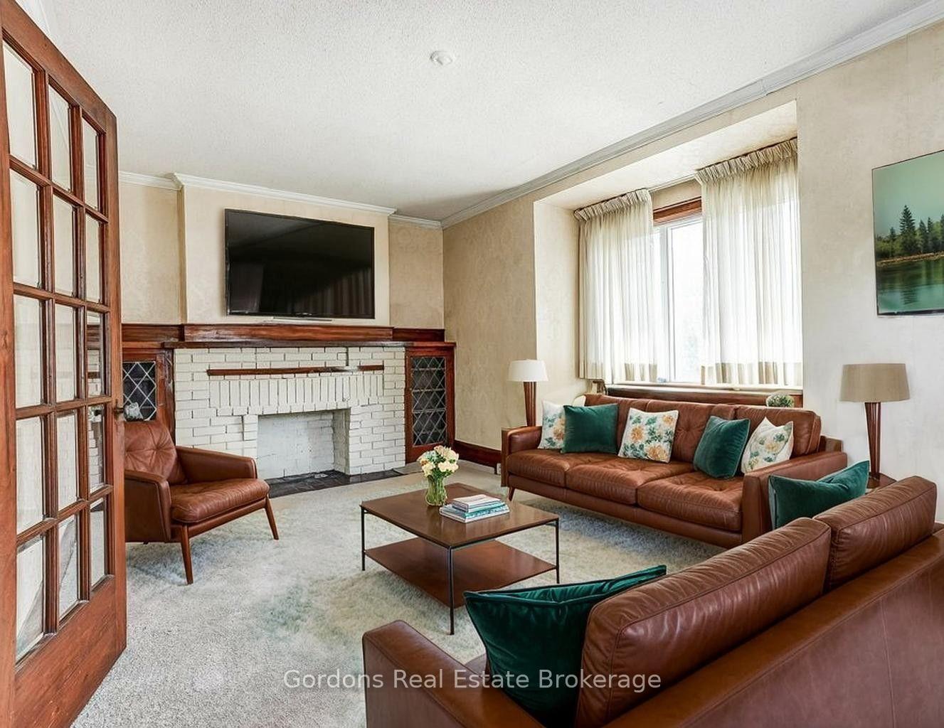 Photo 10 of 142 Lawrence Avenue W, Toronto, Lawrence Park North — HOMEH