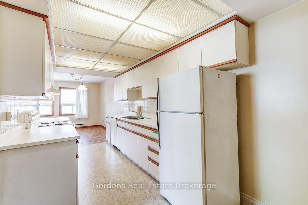 Photo 16 of 142 Lawrence Avenue W, Toronto, Lawrence Park North — HOMEH