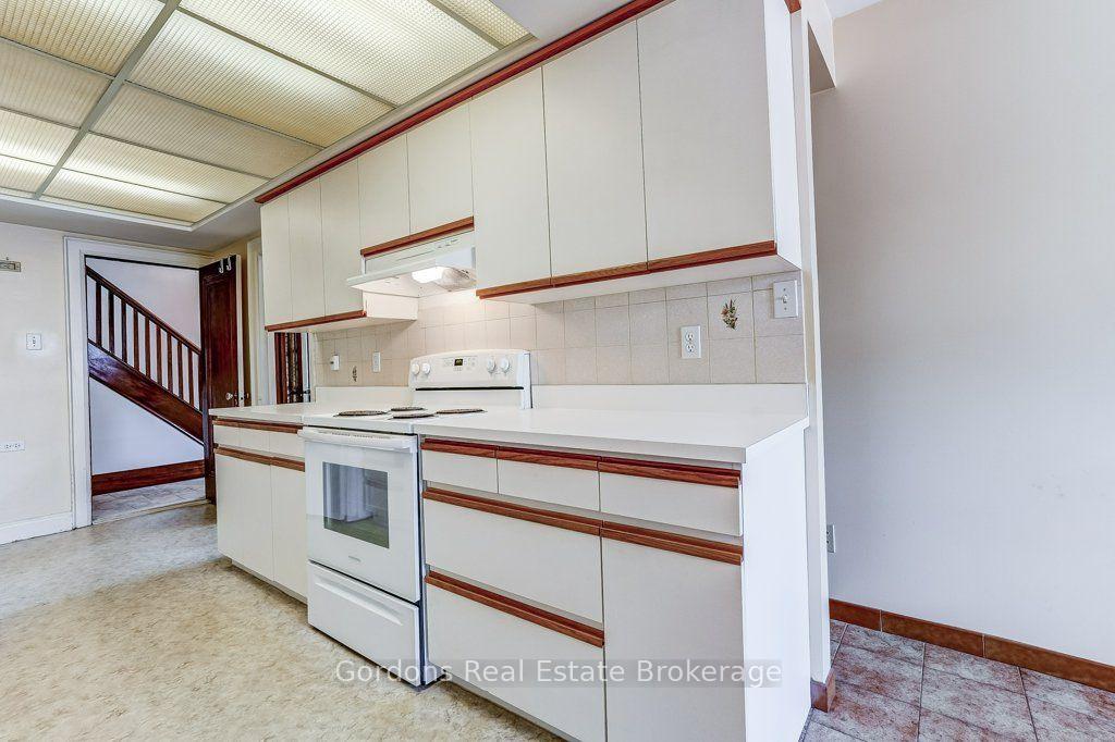 Photo 19 of 142 Lawrence Avenue W, Toronto, Lawrence Park North — HOMEH