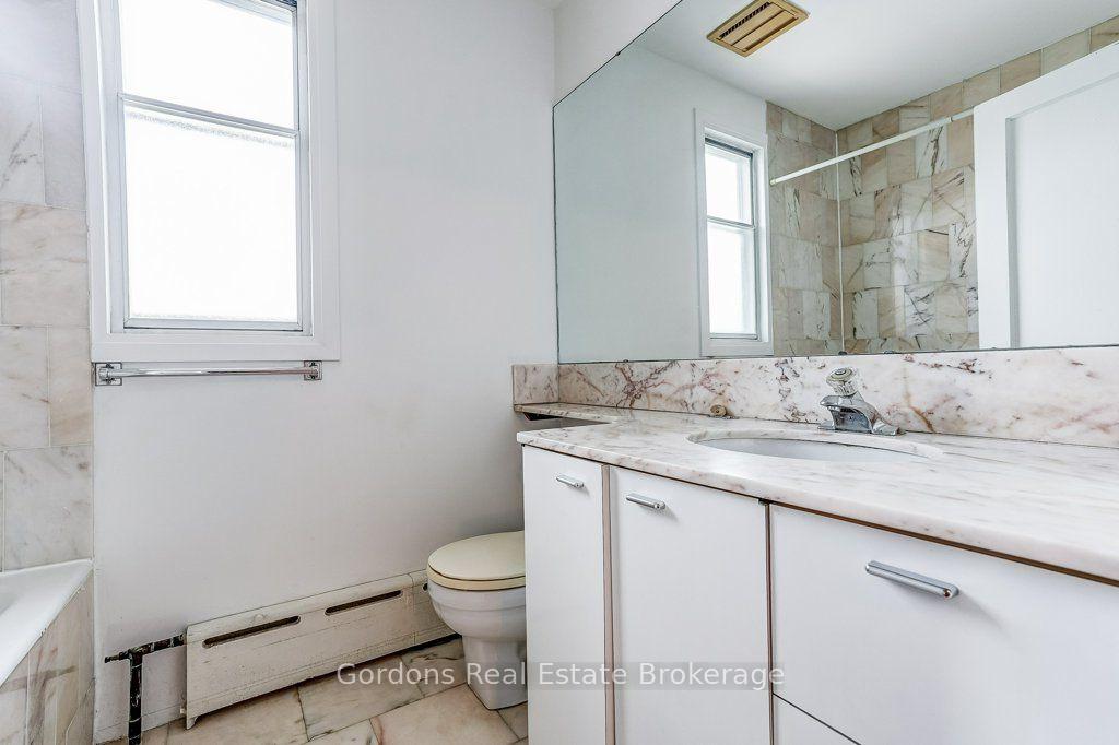 Photo 25 of 142 Lawrence Avenue W, Toronto, Lawrence Park North — HOMEH