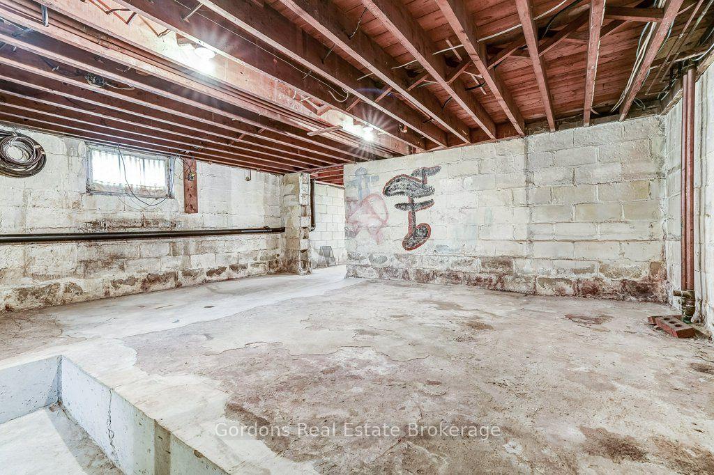 Photo 36 of 142 Lawrence Avenue W, Toronto, Lawrence Park North — HOMEH