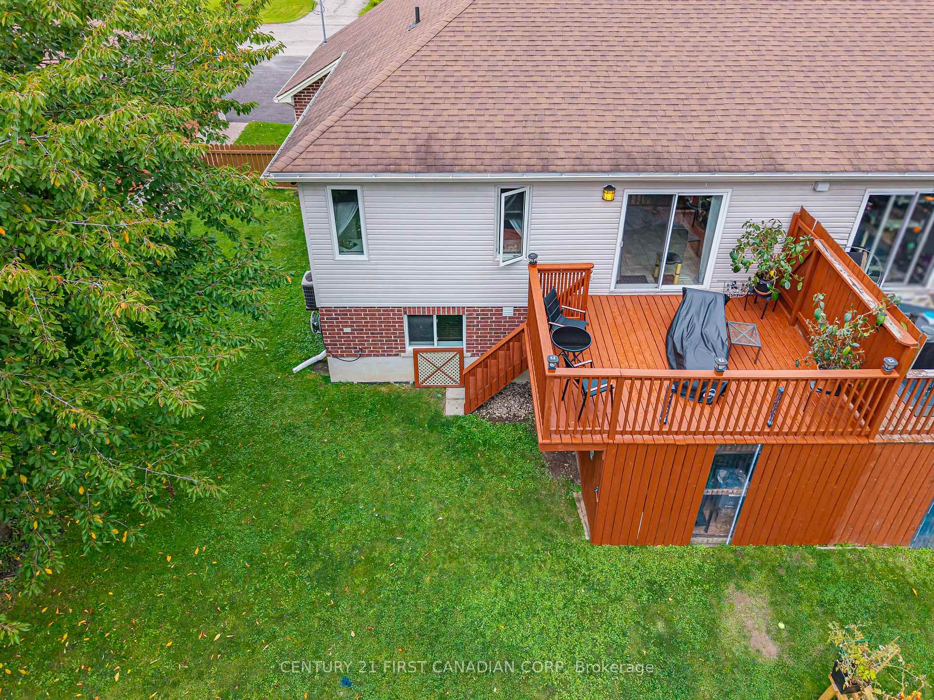 Photo 48 of 34 Brock Street, St. Thomas — HOMEH