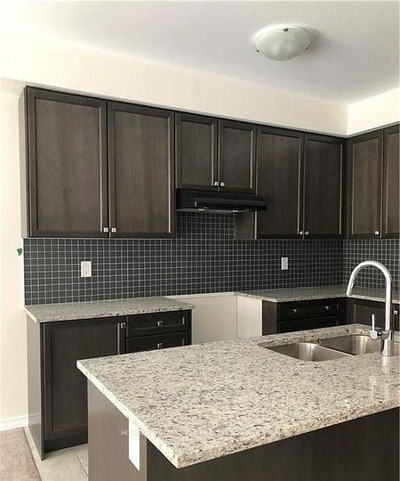Photo 3 of 7706 Shagbark Avenue, Niagara Falls, Brown — HOMEH