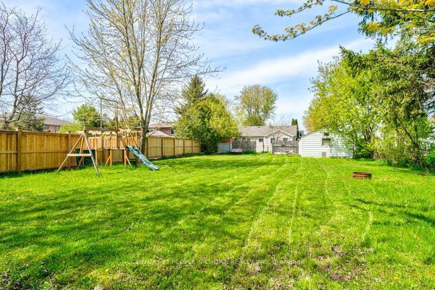 Photo 26 of 7684 Badger Road, Niagara Falls, West Wood — HOMEH