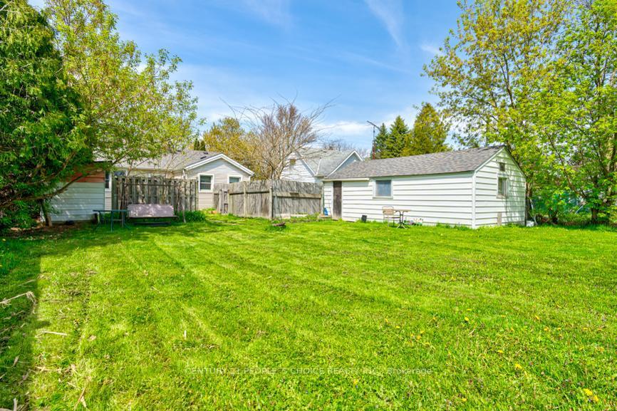 Photo 28 of 7684 Badger Road, Niagara Falls, West Wood — HOMEH