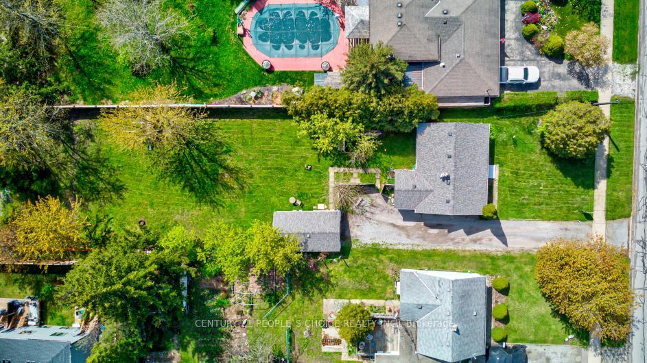 Photo 34 of 7684 Badger Road, Niagara Falls, West Wood — HOMEH