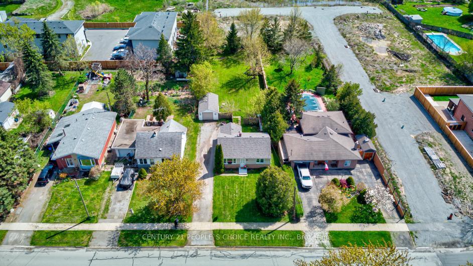 Photo 37 of 7684 Badger Road, Niagara Falls, West Wood — HOMEH