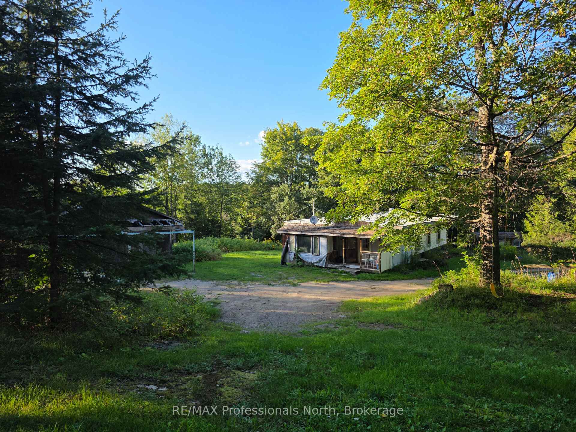 Photo 4 of 1026 Puffer Road, Minden Hills, Minden — HOMEH