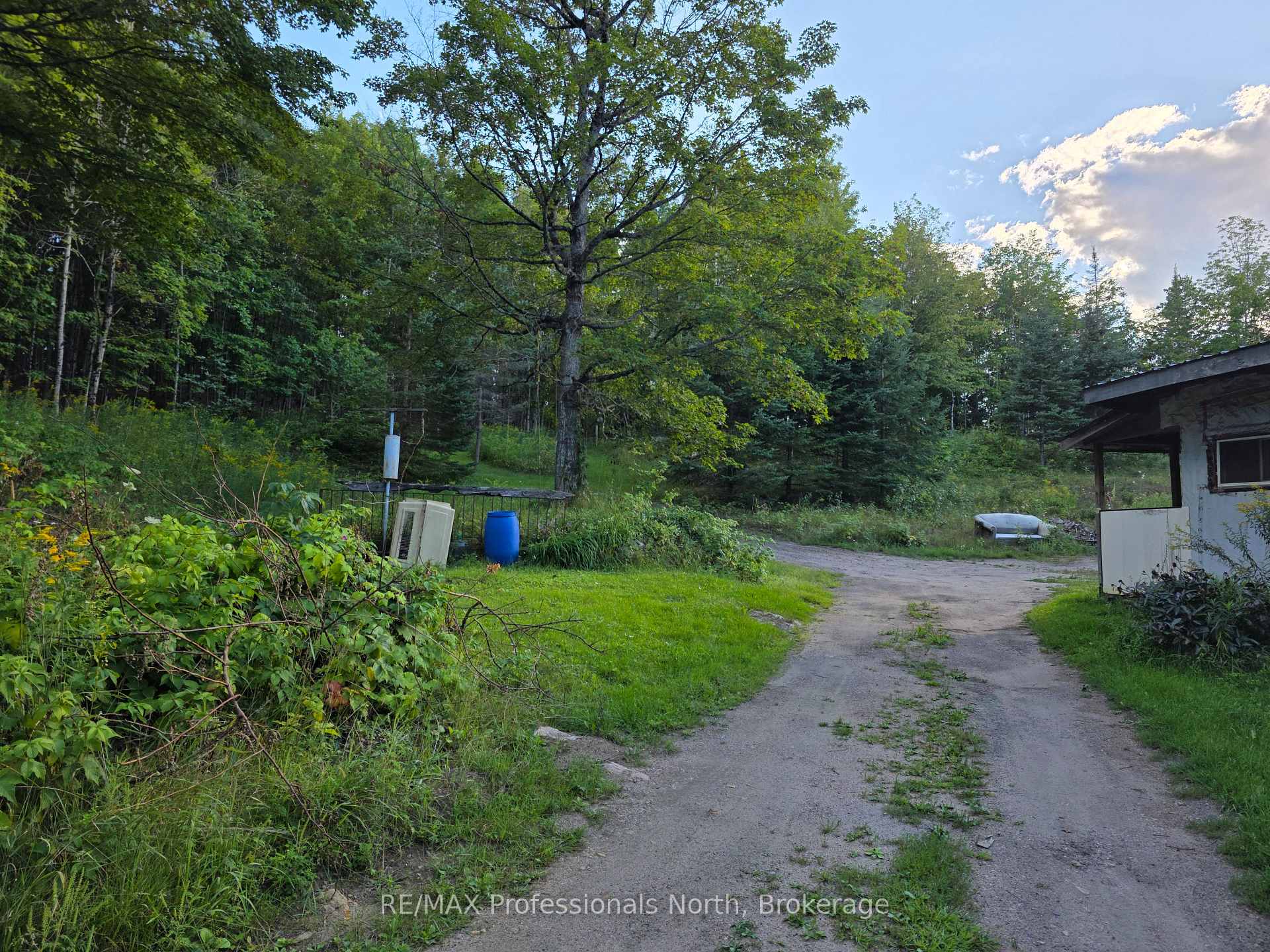 Photo 8 of 1026 Puffer Road, Minden Hills, Minden — HOMEH