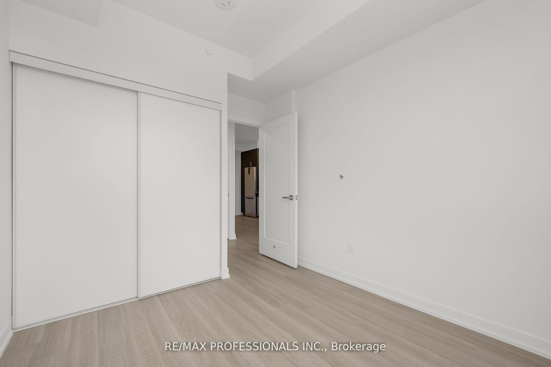 Photo 15 of Unit 411, 415 Main Street W, Hamilton, Kirkendall — HOMEH