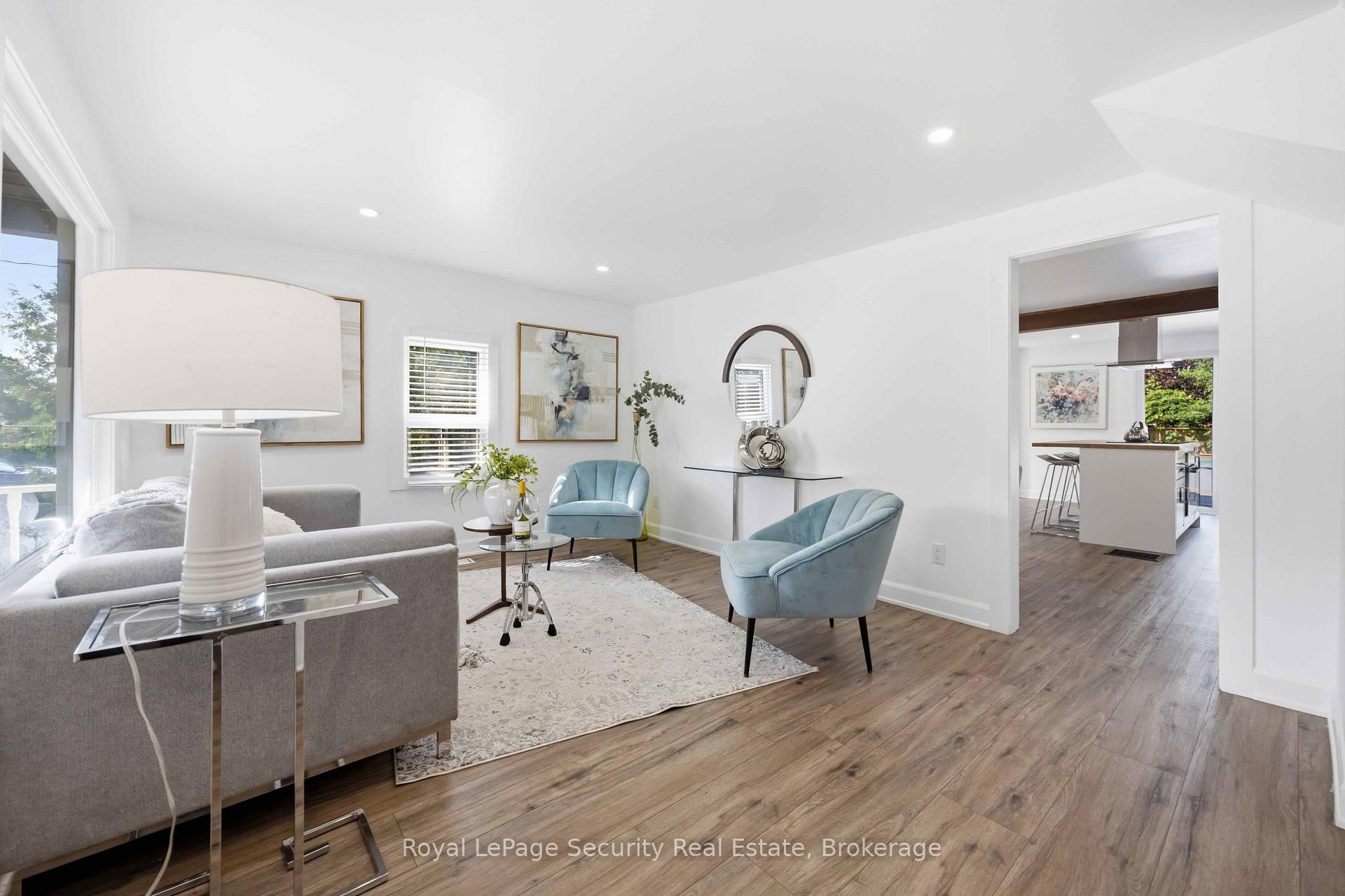 Photo 5 of 116 Guelph Street, Oshawa, Donevan — HOMEH