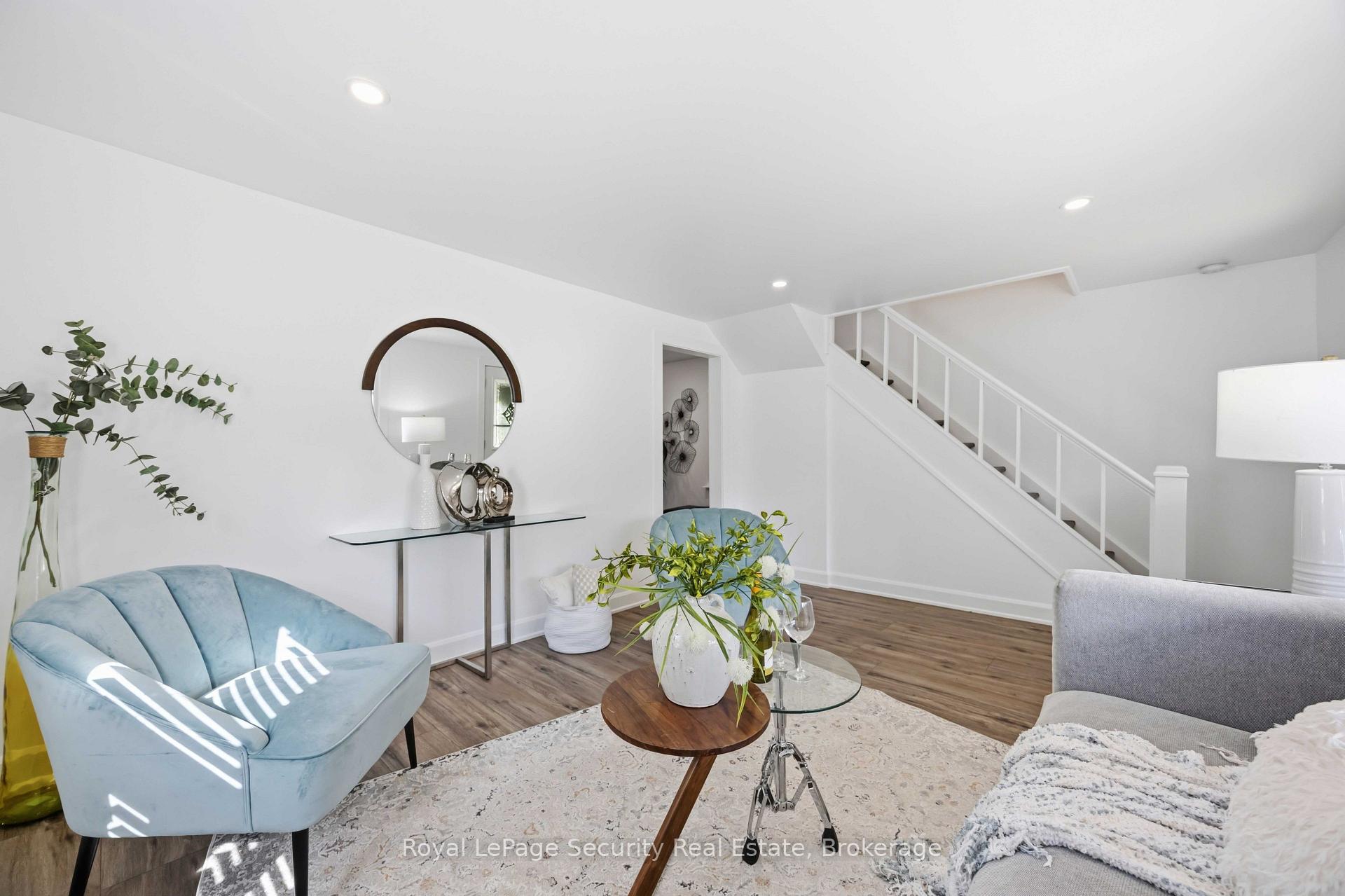 Photo 8 of 116 Guelph Street, Oshawa, Donevan — HOMEH