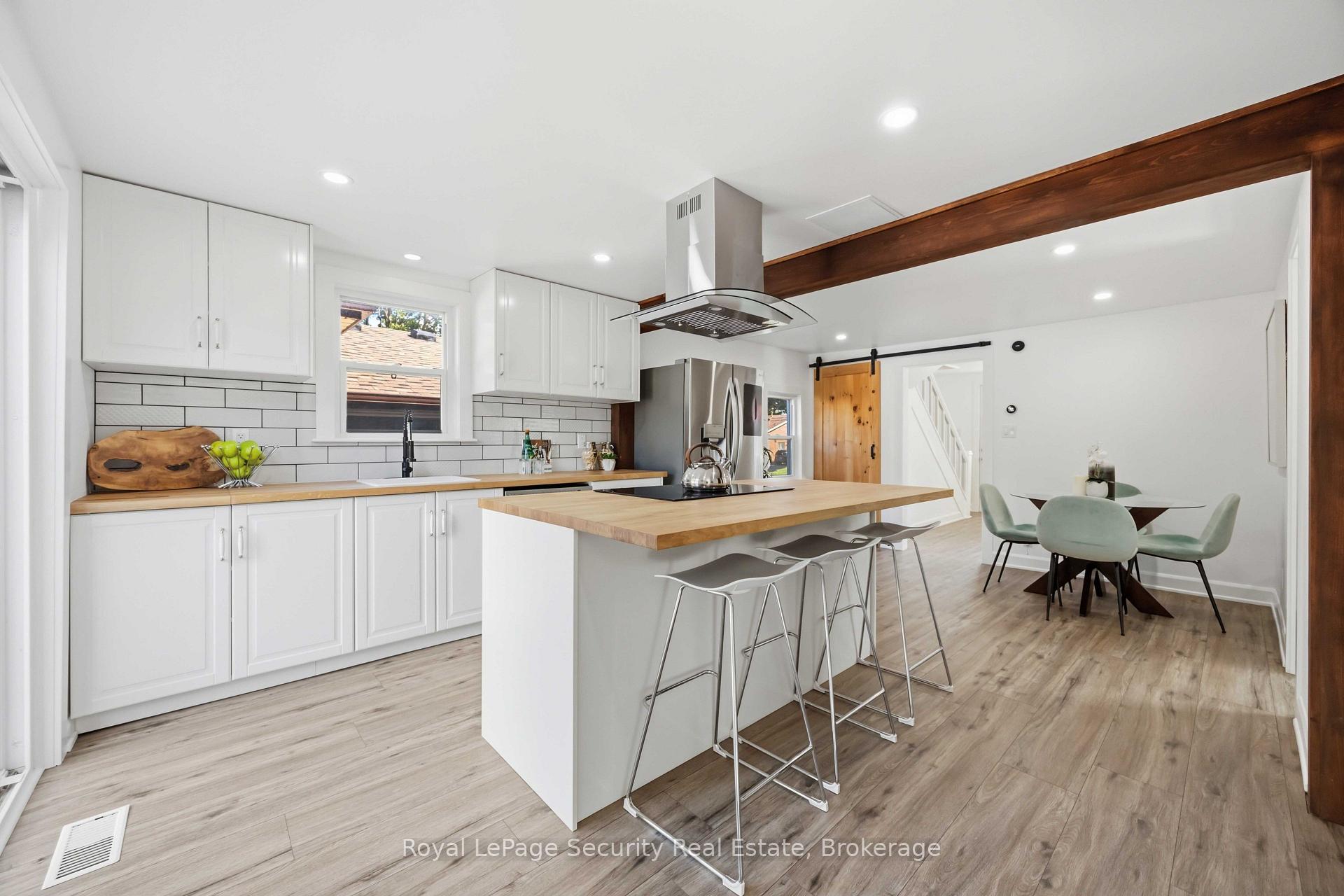 Photo 15 of 116 Guelph Street, Oshawa, Donevan — HOMEH