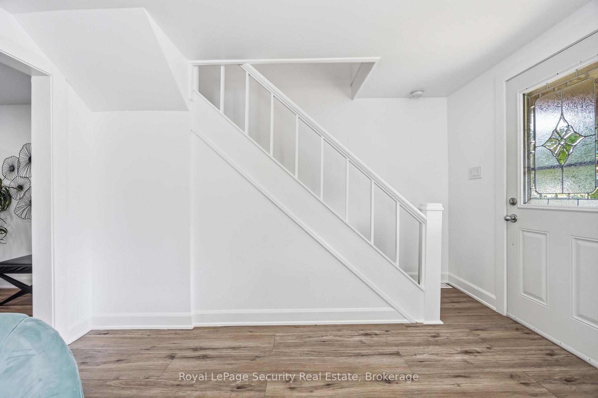 Photo 18 of 116 Guelph Street, Oshawa, Donevan — HOMEH