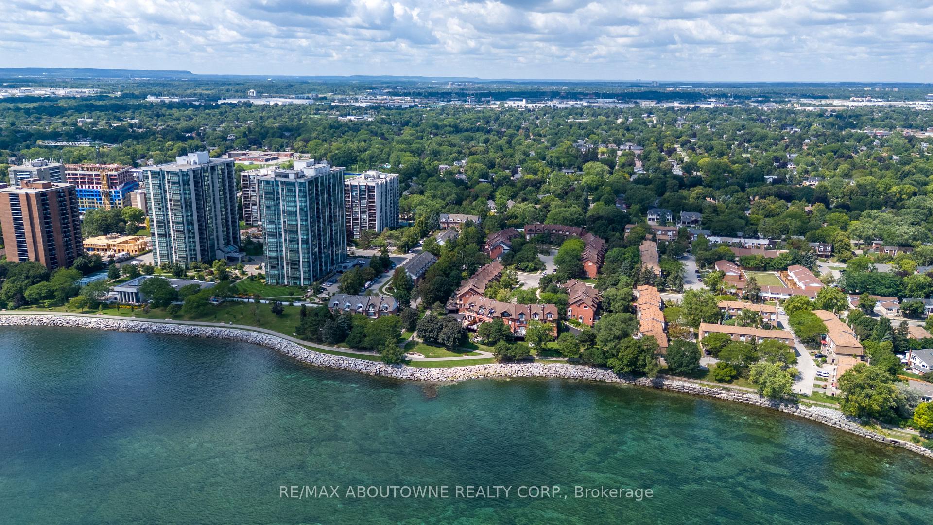 Photo 13 of 144 Ulster Drive, Oakville, Bronte — HOMEH
