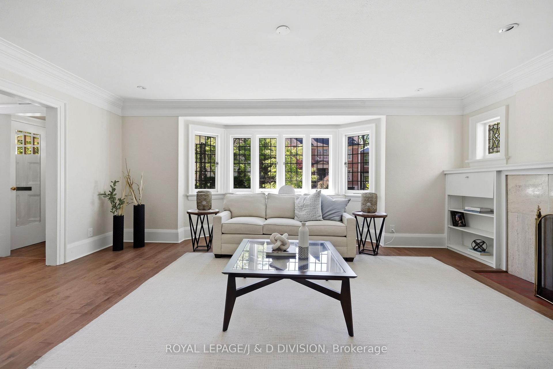 Photo 2 of 102 Ridge Drive, Toronto, Rosedale-Moore Park — HOMEH