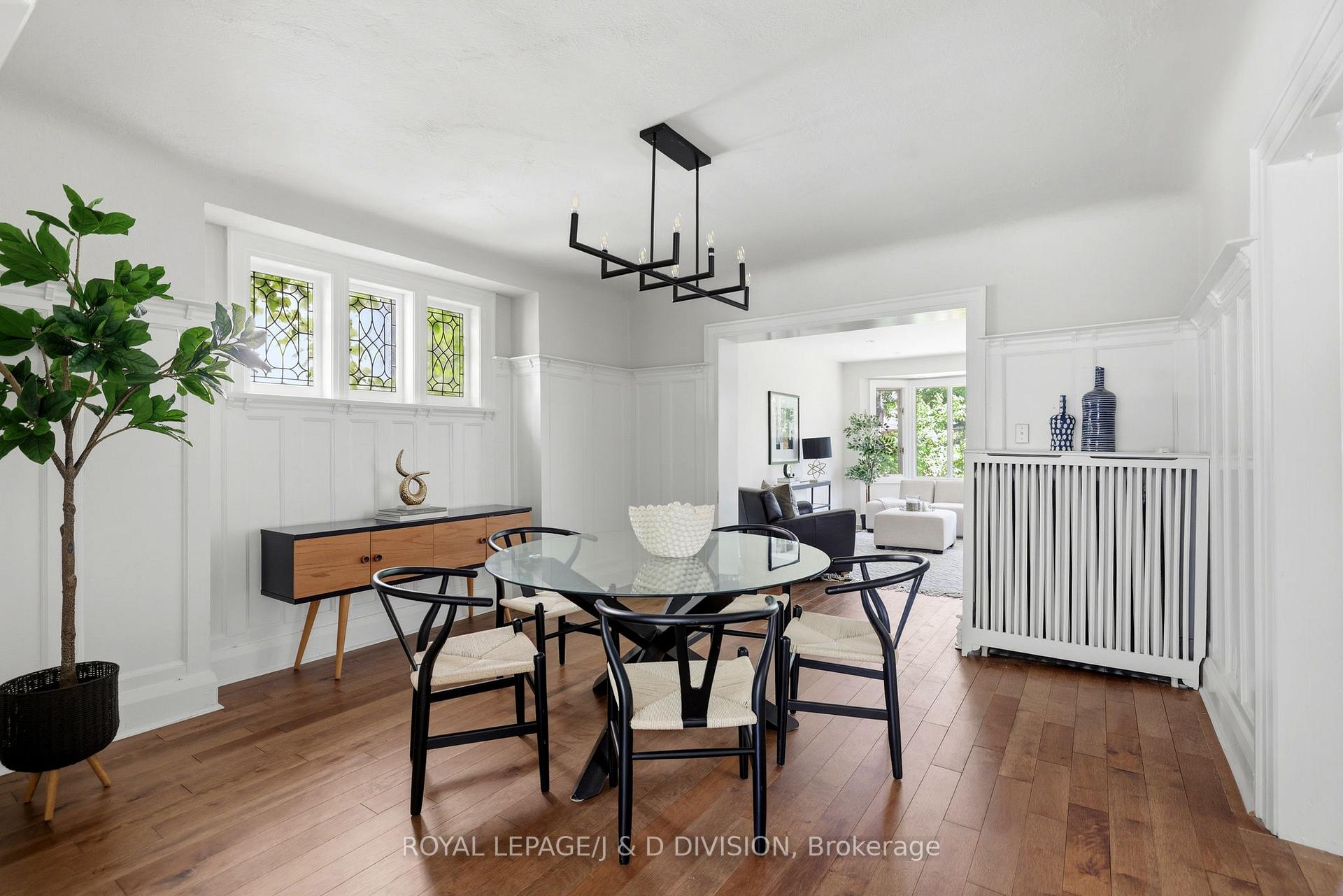 Photo 6 of 102 Ridge Drive, Toronto, Rosedale-Moore Park — HOMEH