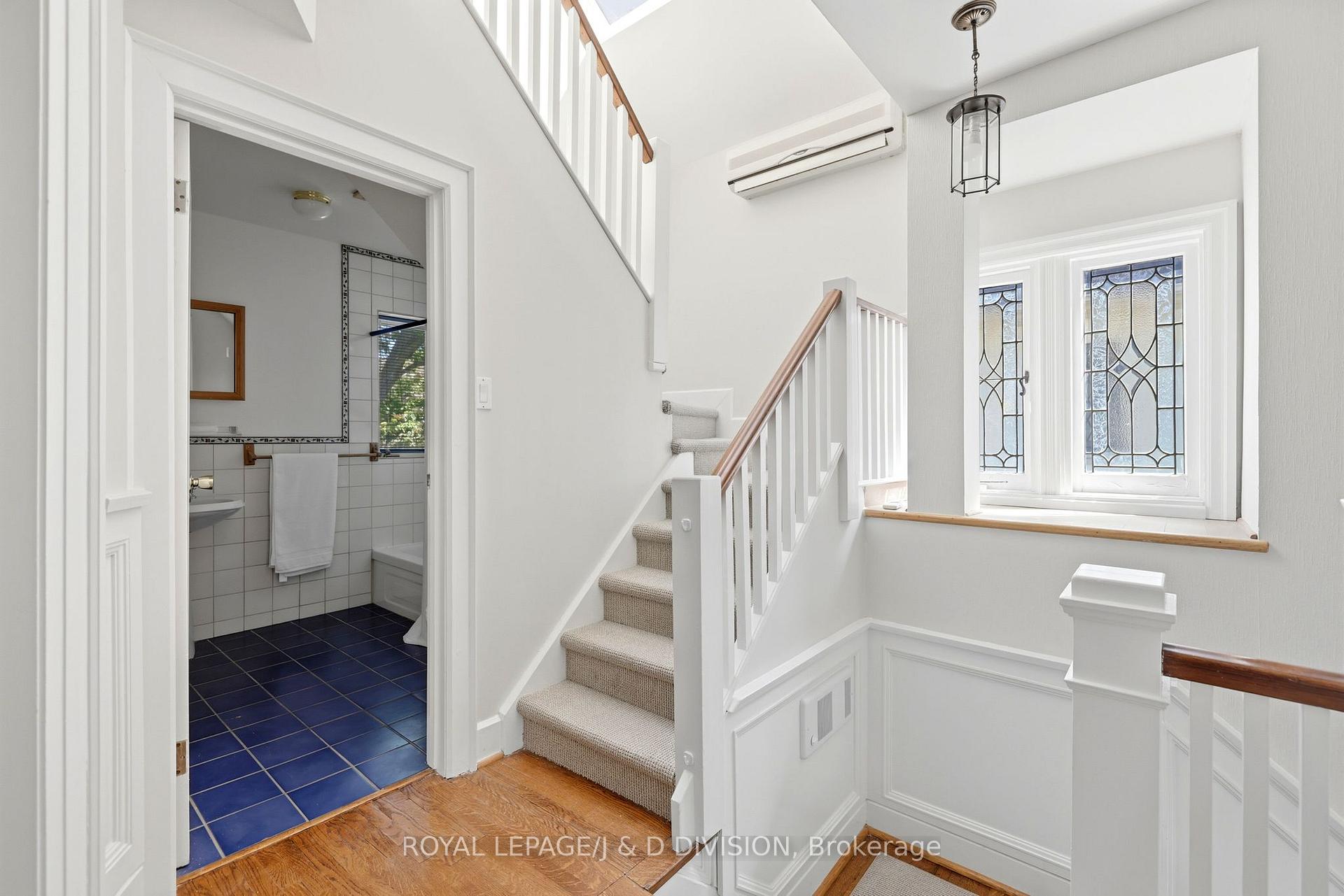 Photo 26 of 102 Ridge Drive, Toronto, Rosedale-Moore Park — HOMEH