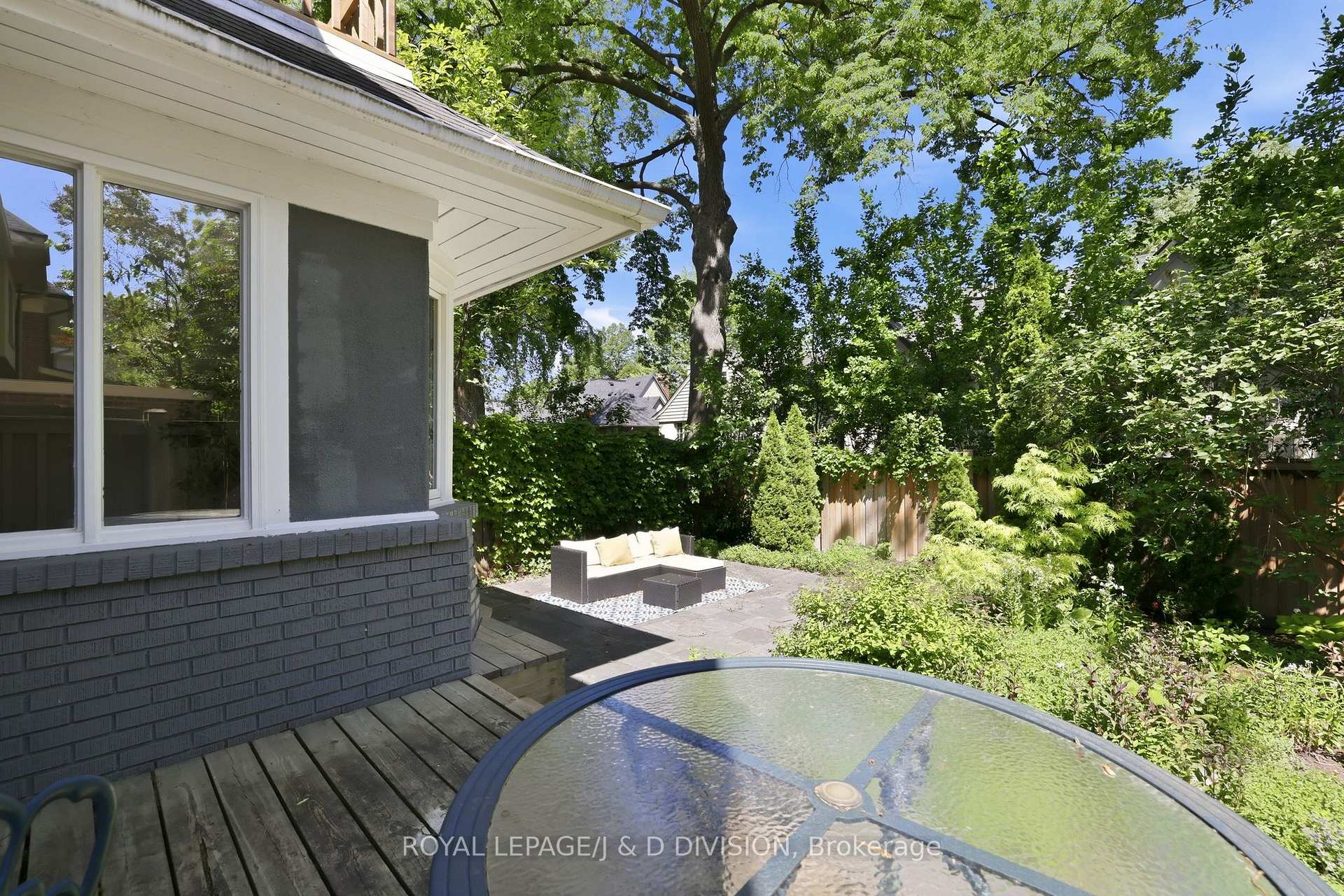 Photo 35 of 102 Ridge Drive, Toronto, Rosedale-Moore Park — HOMEH