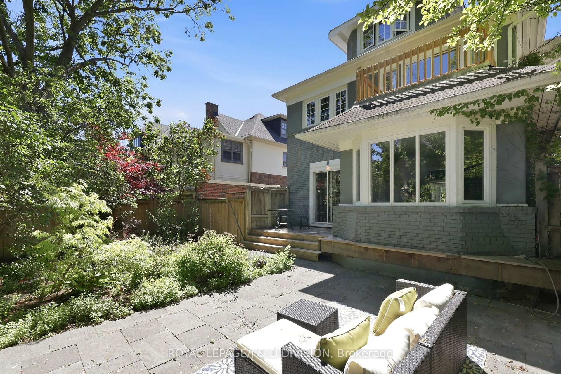 Photo 38 of 102 Ridge Drive, Toronto, Rosedale-Moore Park — HOMEH