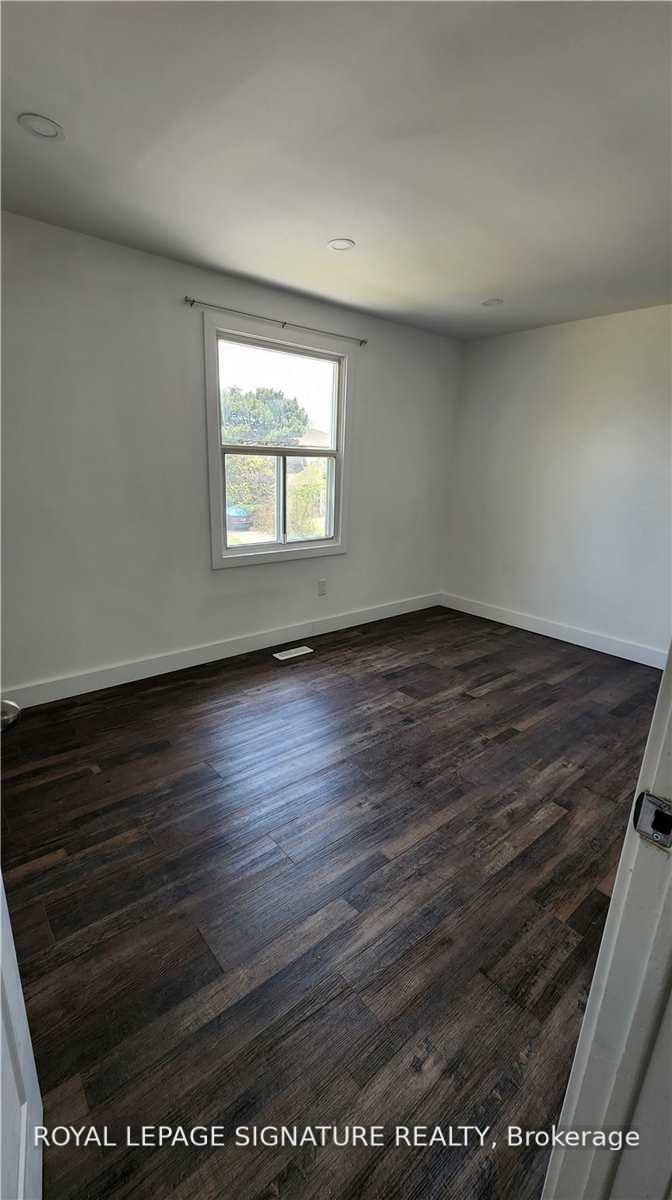 Photo 11 of 107 Crittenden Square, Scarborough, Malvern — HOMEH
