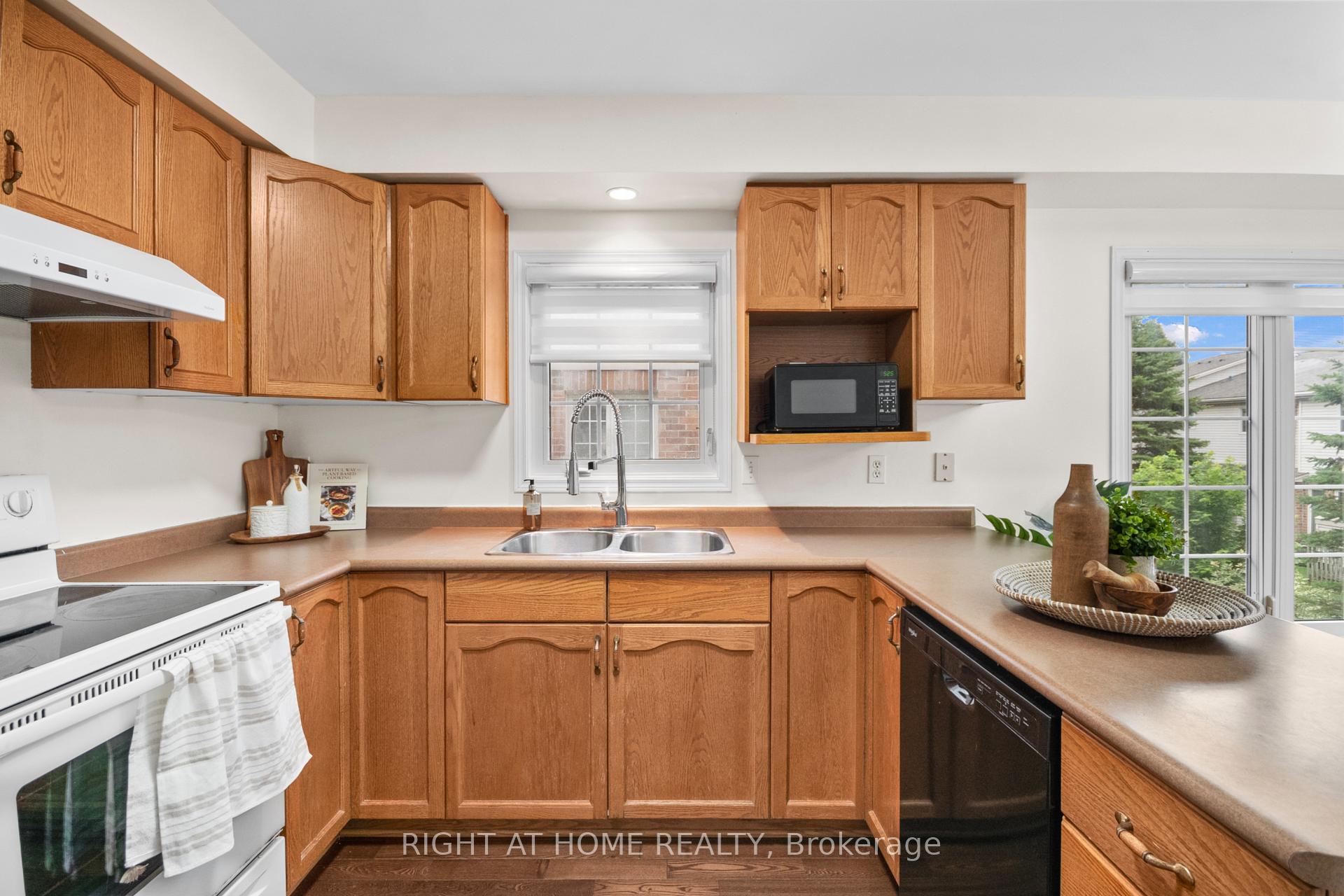 Photo 9 of Unit 87, 320 Ambleside Drive, London, North A — HOMEH