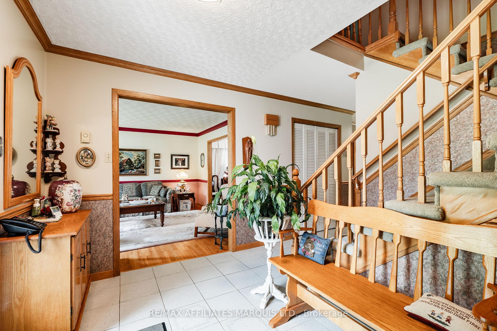 Photo 7 of 645 Dundas Crescent, Cornwall, Cornwall — HOMEH