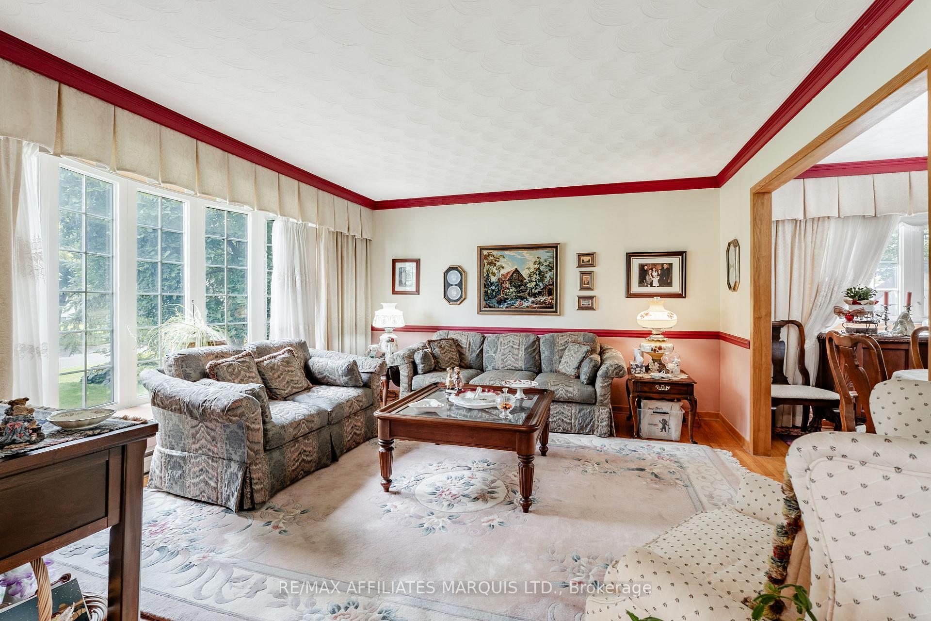 Photo 8 of 645 Dundas Crescent, Cornwall, Cornwall — HOMEH
