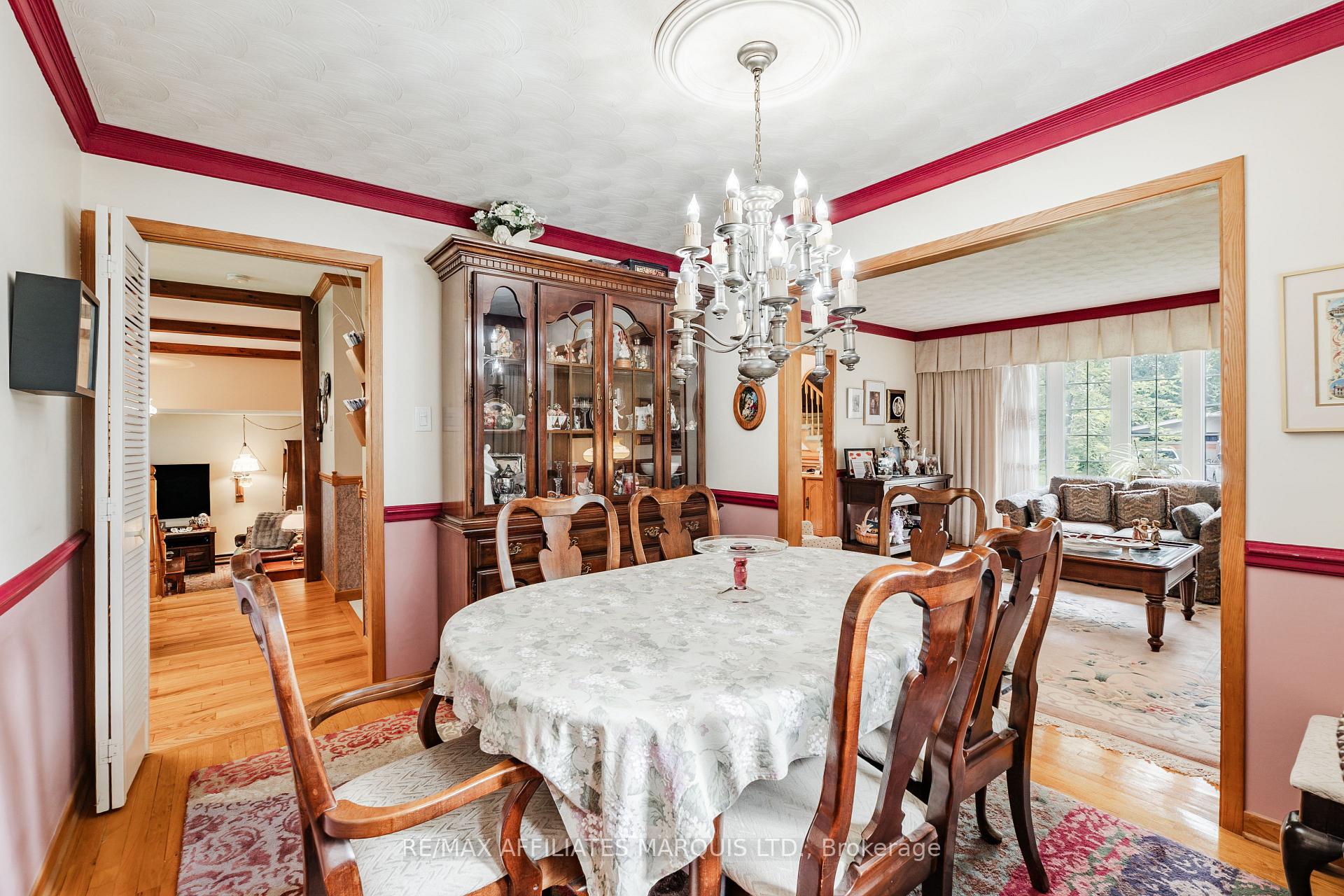Photo 11 of 645 Dundas Crescent, Cornwall, Cornwall — HOMEH