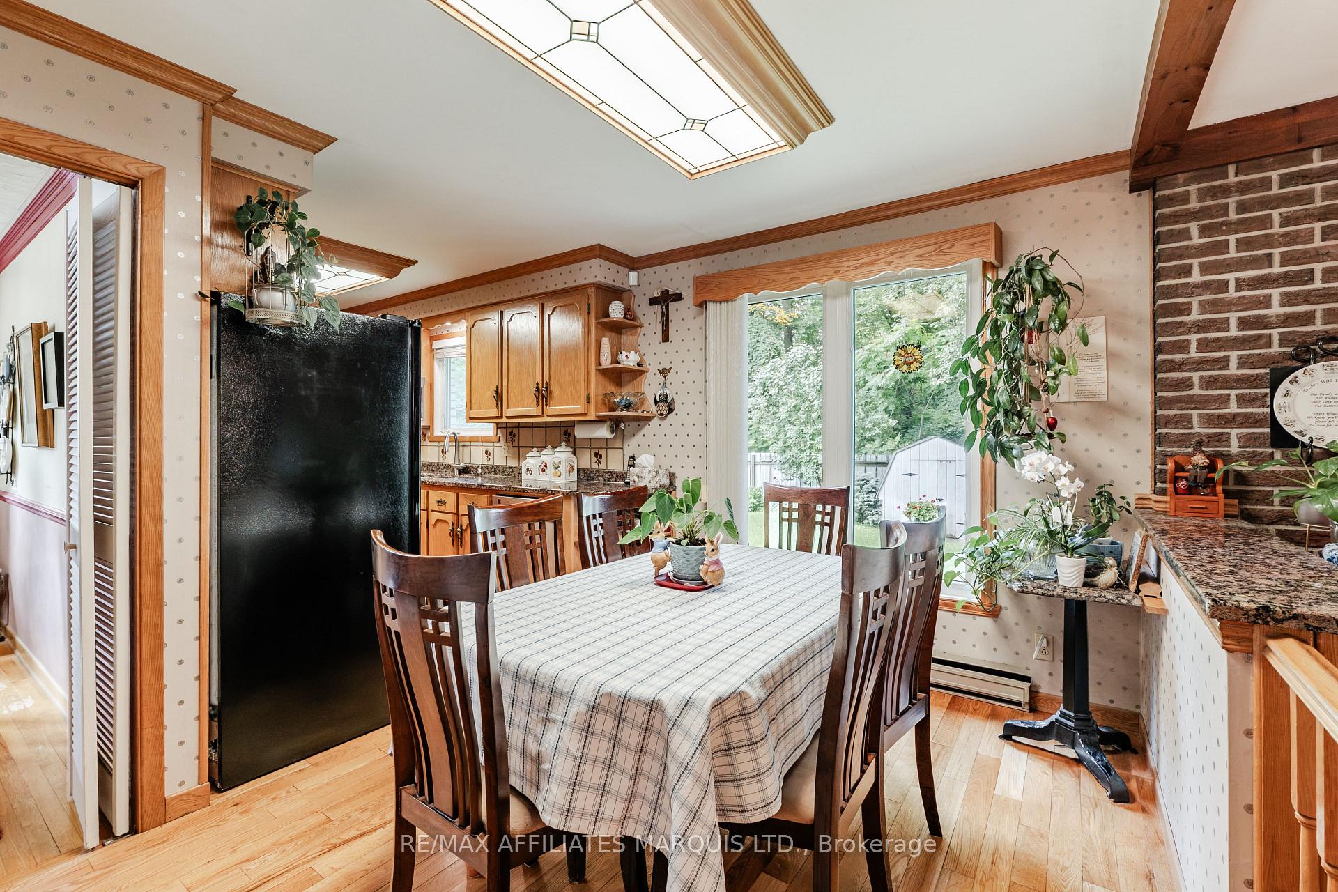 Photo 12 of 645 Dundas Crescent, Cornwall, Cornwall — HOMEH